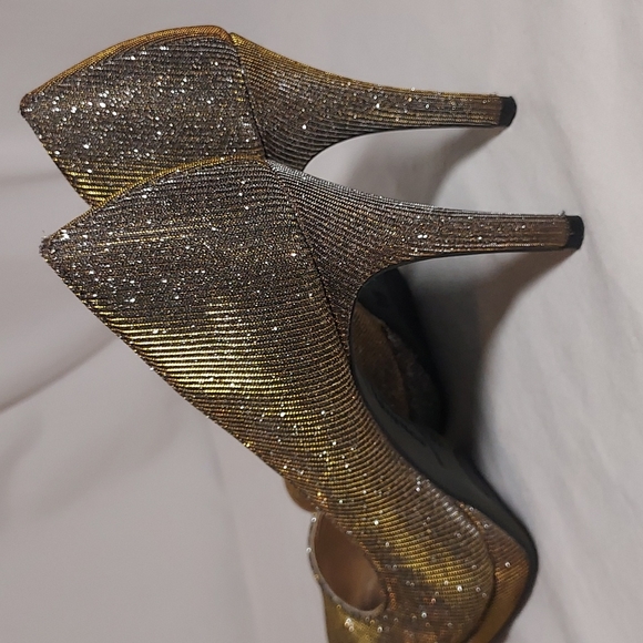 Gold silver shimmering metallic 4"  high heels platform shoes 👠 new! - Picture 4 of 16